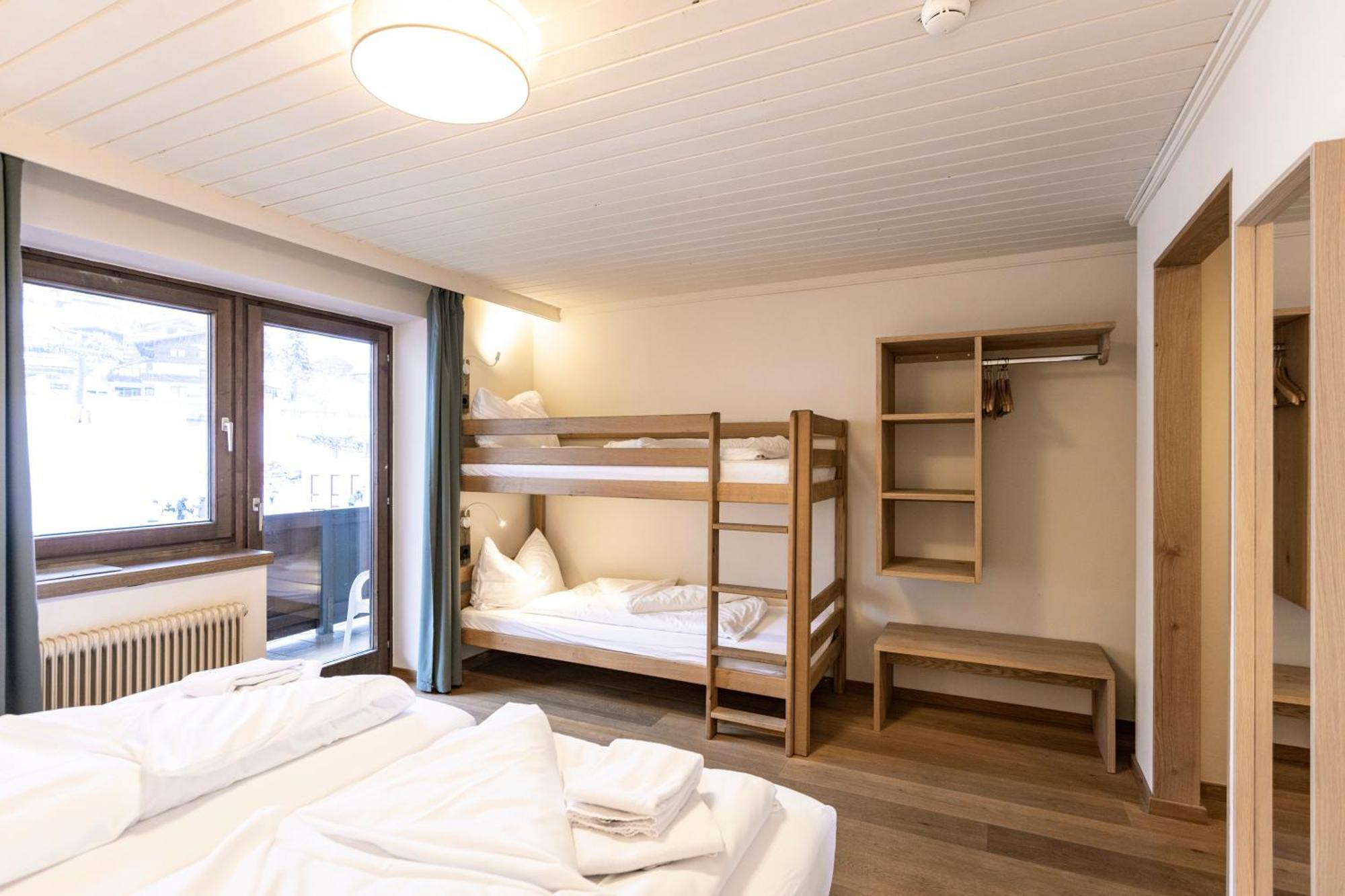 Pinzgauerhof - Inclusive Evening Dinner 3* Saalbach-Hinterglemm