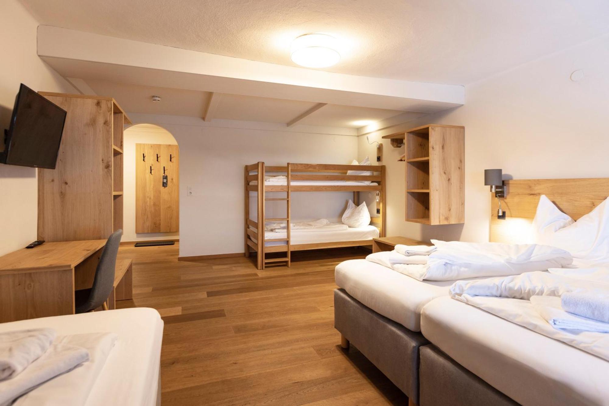 Pinzgauerhof - Inclusive Evening Dinner Hotel Saalbach-Hinterglemm